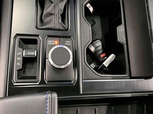 Used 2024 Toyota Tundra Platinum image 35