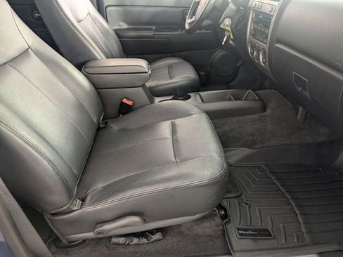 Used 2011 Chevrolet Colorado LT image 23