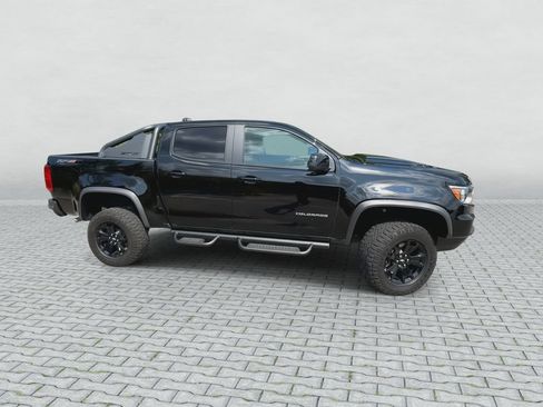 Used 2021 Chevrolet Colorado ZR2 w/ ZR2 Midnight Special Edition AWD/4WD image 2