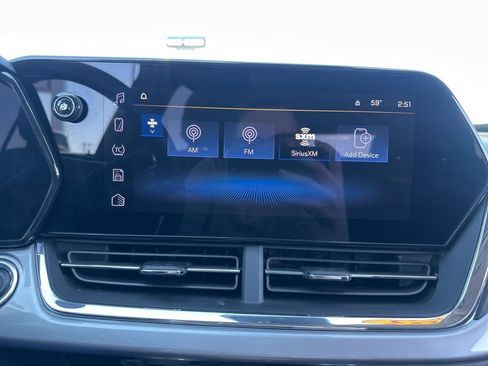 Used 2025 Chevrolet Trax LT image 38