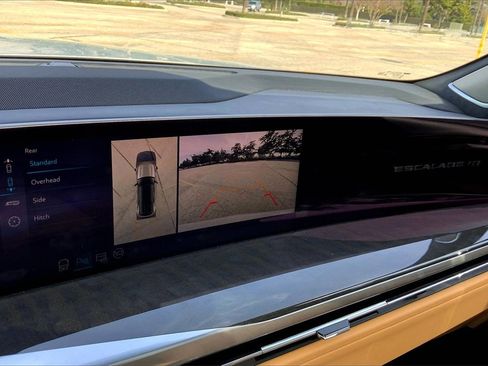 New 2025 Cadillac Escalade IQ Luxury 2 image 25