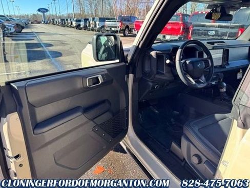 New 2025 Ford Bronco Big Bend w/ Black Diamond Package AWD/4WD image 10