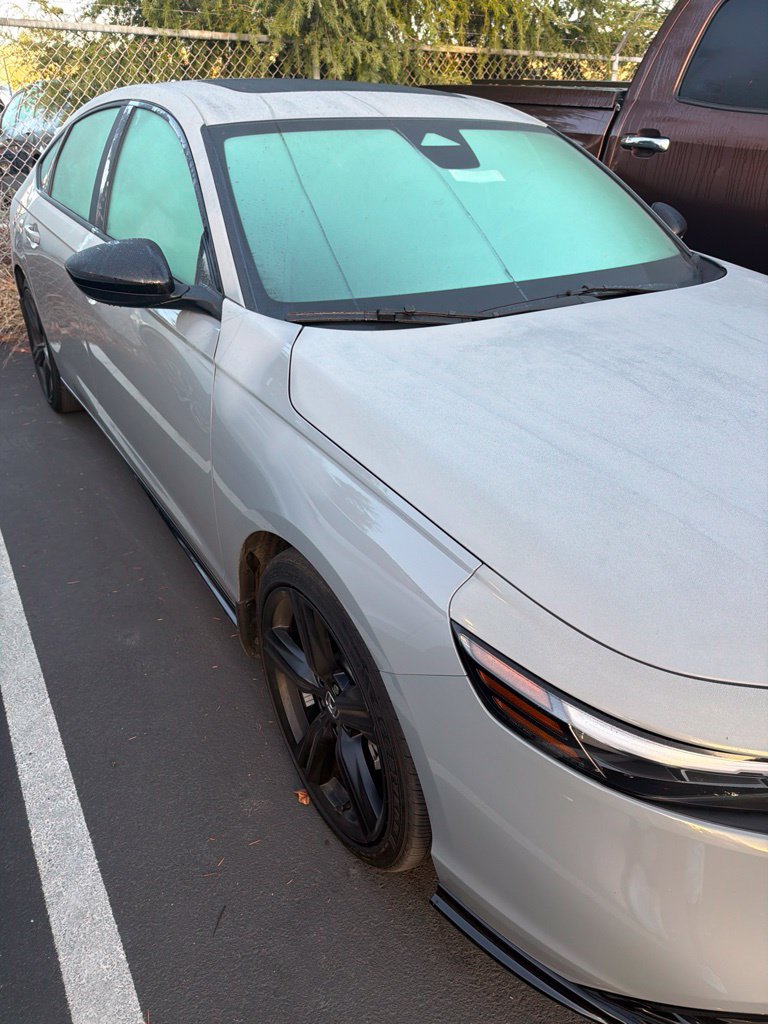 Used 2024 Honda Accord Sport image 3