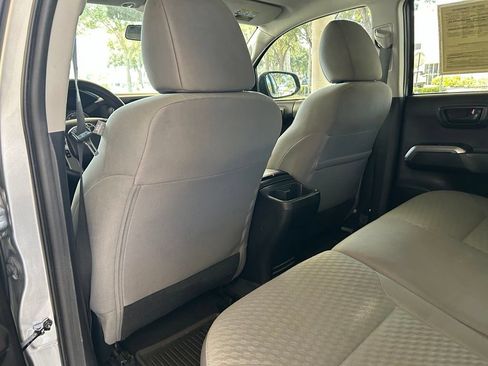 Used 2022 Toyota Tacoma SR5 RWD image 32