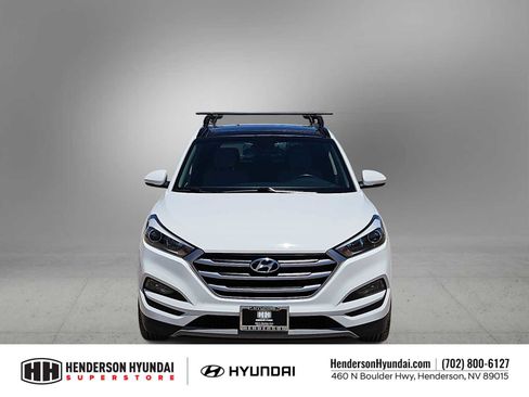 Used 2018 Hyundai Tucson Value w/ Cargo Package FWD image 3
