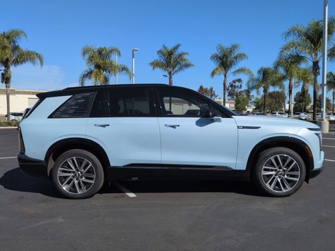 Used 2026 Cadillac Vistiq Sport image 10