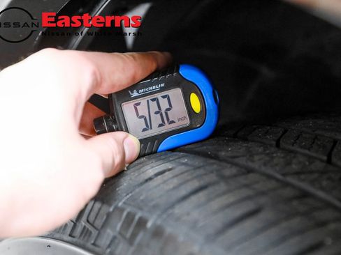 Used 2023 Nissan Rogue Platinum image 41