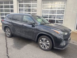 Used 2023 Toyota Highlander L video 1