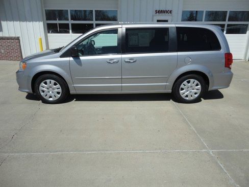 Used 2017 Dodge Grand Caravan SE w/ Power Window Group image 1