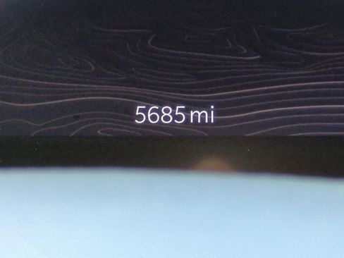 Used 2025 Jeep Grand Cherokee L Limited w/ Black Appearance Package image 17