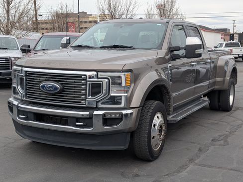 Used 2022 Ford F450 Lariat w/ Chrome Package image 10