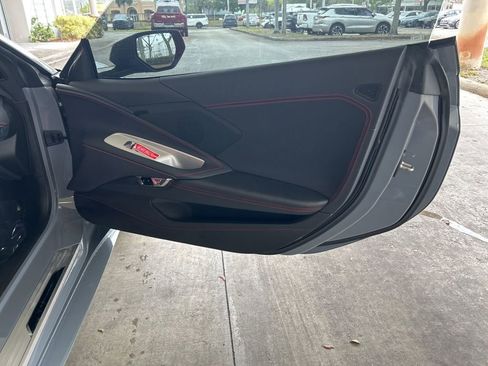 Used 2025 Chevrolet Corvette Stingray w/ Z51 Performance Package image 27
