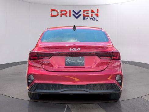 Used 2024 Kia Forte LXS FWD image 4