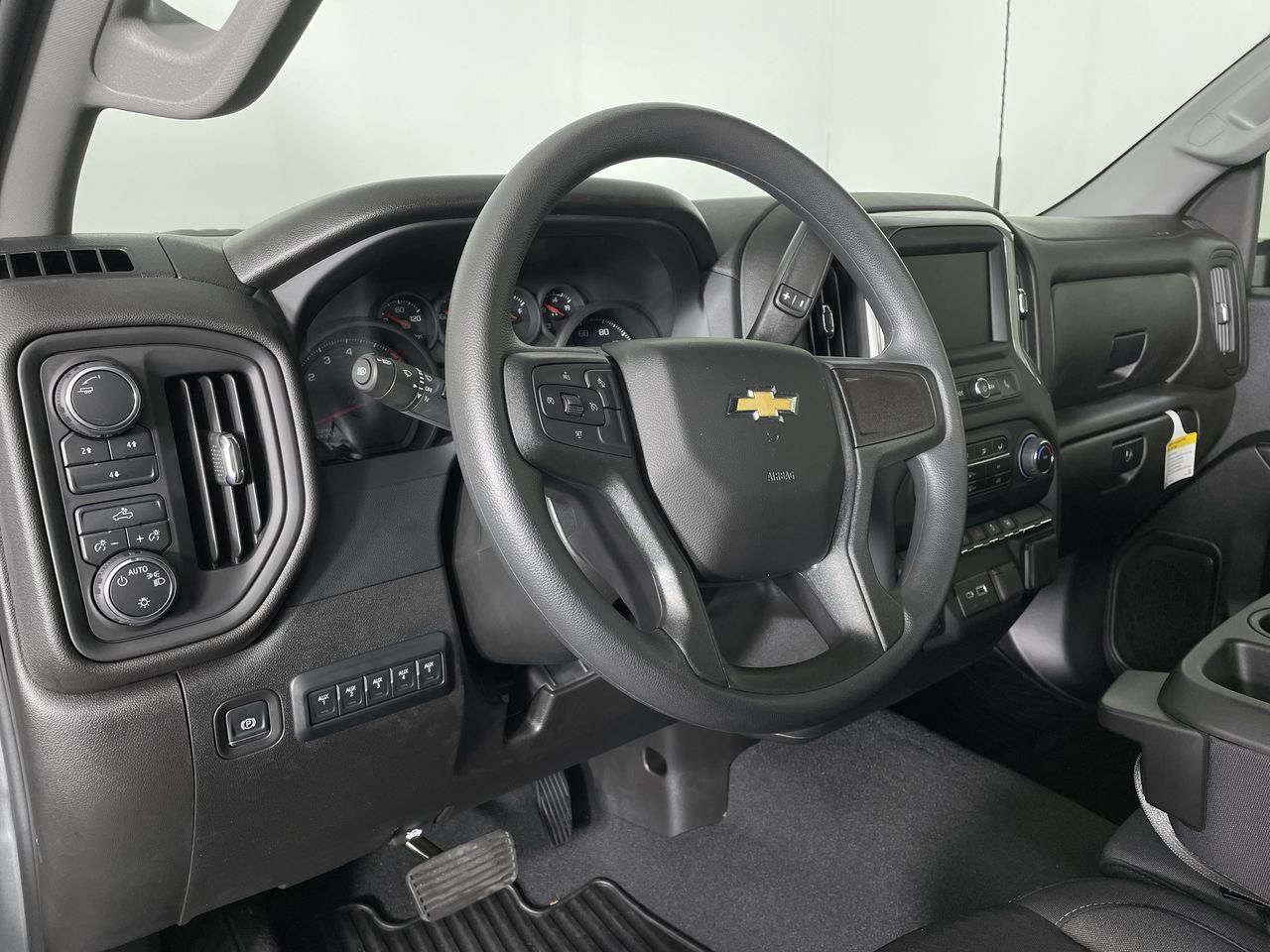 New 2025 Chevrolet Silverado 2500 Custom w/ Custom Convenience Package AWD/4WD image 99