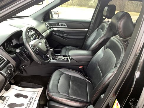 Used 2017 Ford Explorer Sport w/ Equipment Group 401A image 29