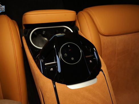 Used 2025 Ferrari Purosangue AWD/4WD image 22