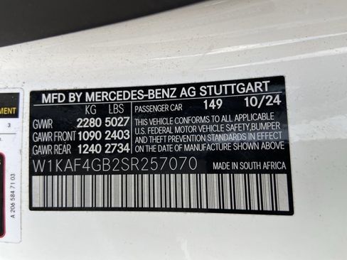 Used 2025 Mercedes-Benz C 300 Sedan image 32