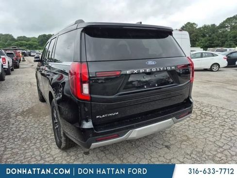 Used 2025 Ford Expedition Platinum AWD/4WD image 5