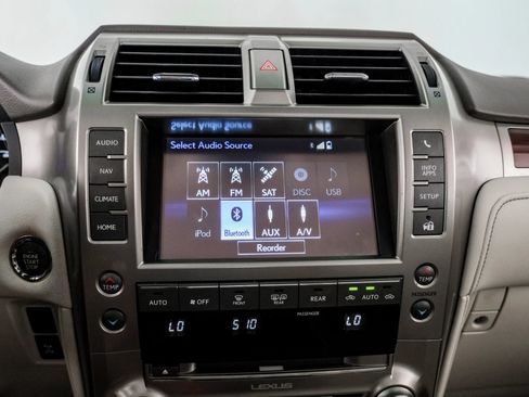 Used 2016 Lexus GX 460 w/ Premium Package AWD/4WD image 33