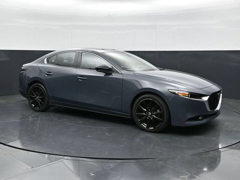 Used 2025 MAZDA MAZDA3 s AWD/4WD image 3