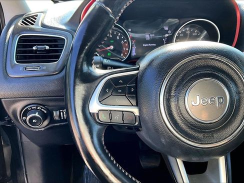 Used 2019 Jeep Compass Trailhawk AWD/4WD image 18