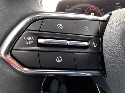 New 2026 Chevrolet Traverse LT w/ Driver Confidence Package image 24