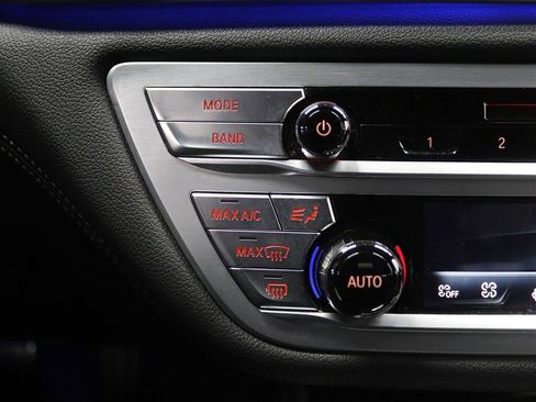 Used 2019 BMW 750i xDrive w/ Executive Package image 33