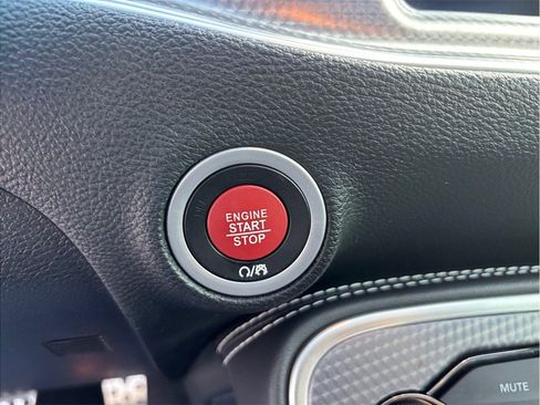 Used 2019 Dodge Challenger SRT Hellcat Redeye RWD image 28