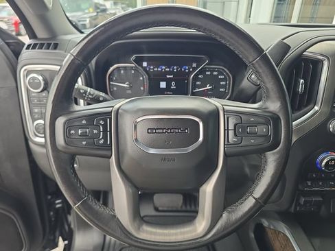 Certified 2022 GMC Sierra 2500 Denali w/ Denali Black Diamond Edition AWD/4WD image 27