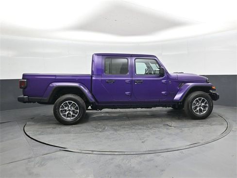 New 2026 Jeep Gladiator Sport image 2