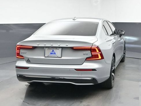 Used 2025 Volvo S60 B5 Plus FWD image 8
