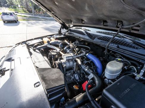 Used 2002 GMC Sierra 2500 4x4 Crew Cab HD w/ SLT Marketing Option Pkg image 17