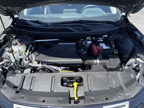 Used 2025 Nissan Rogue SV AWD/4WD image 28