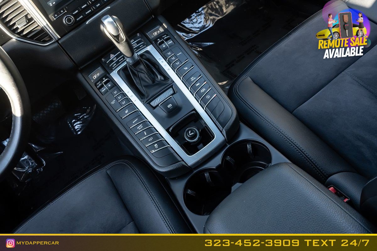 Used 2018 Porsche Macan Sport Edition AWD/4WD image 21