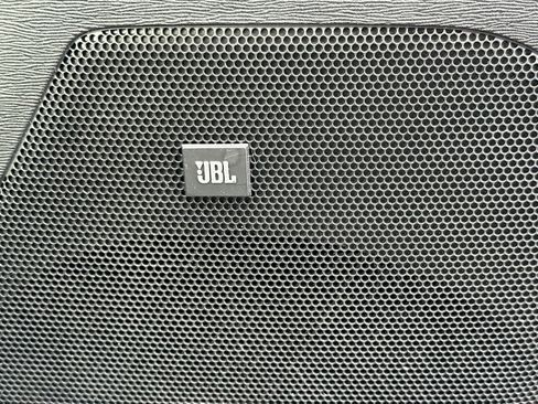 Used 2015 Toyota Sienna Limited Premium image 23