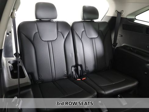 Used 2022 Kia Sorento S w/ Panoramic Sunroof Package AWD/4WD image 9