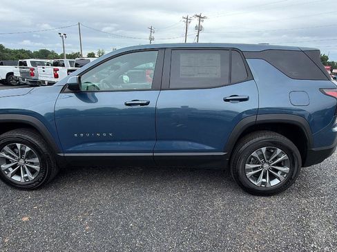 New 2026 Chevrolet Equinox LT FWD image 11