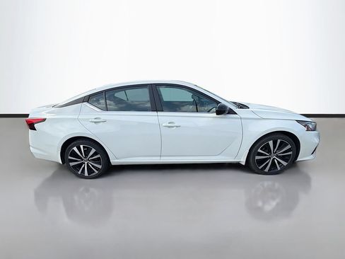 Used 2021 Nissan Altima 2.5 SR AWD/4WD image 9