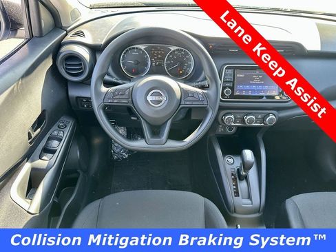 Certified 2025 Nissan Kicks Play S FWD image 5