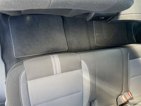 Certified 2025 Chevrolet Blazer LT image 34