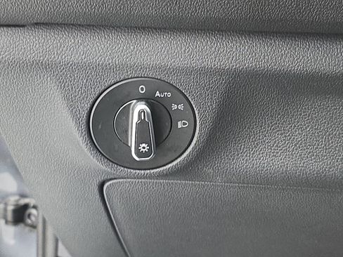 Certified 2024 Volkswagen Jetta S image 25