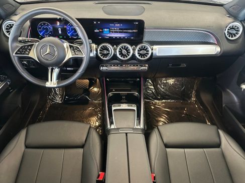 Certified 2024 Mercedes-Benz EQB 250+ image 18