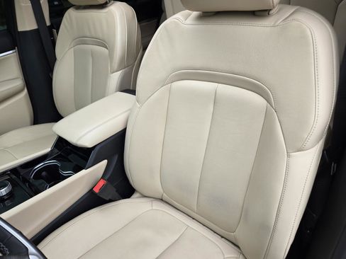 Used 2022 Jeep Grand Cherokee L Limited RWD image 16