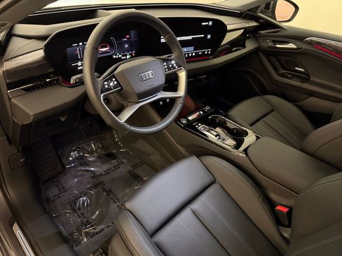 Used 2025 Audi A6 e-tron Premium Plus w/ Premium Plus RWD image 4