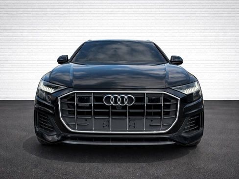 Used 2021 Audi Q8 Premium Plus w/ Premium Plus Package image 2