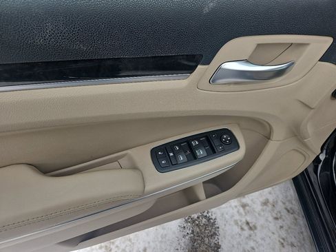 Used 2013 Chrysler 300 RWD image 13