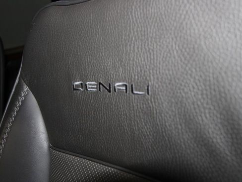 Used 2024 GMC Sierra 1500 Denali AWD/4WD image 24