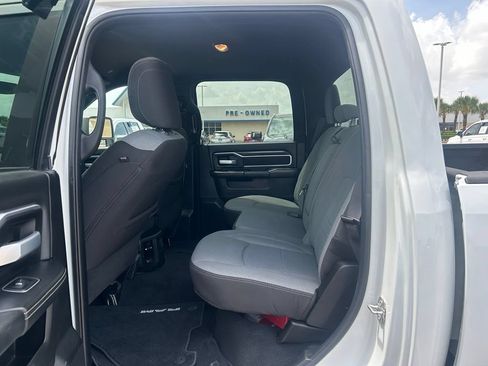 Used 2024 RAM 3500 Big Horn AWD/4WD image 15