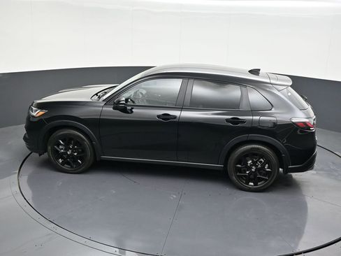 Used 2025 Honda HR-V Sport image 15