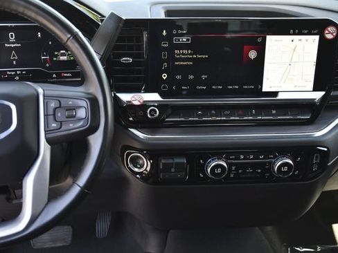 Used 2025 GMC Sierra 1500 SLT RWD image 11
